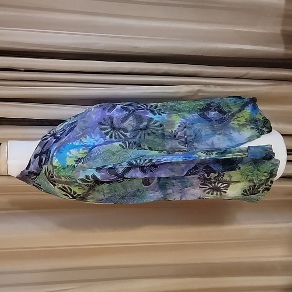 Units Tie Dyed Blouse Size Medium Purple, Blue and Green - Picture 6 of 9